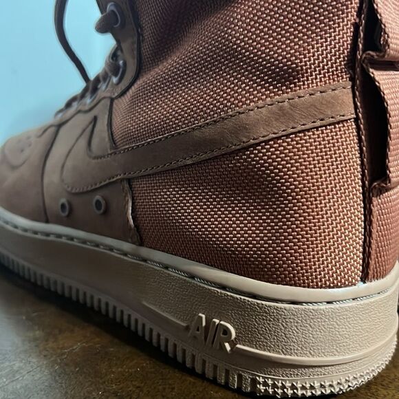 🔥🔥 NIKE AIR FORCE 1 SF  Women Size 8.5 - DUSTY PEACH 857872-202 - EUC - *Read* - Picture 5 of 16